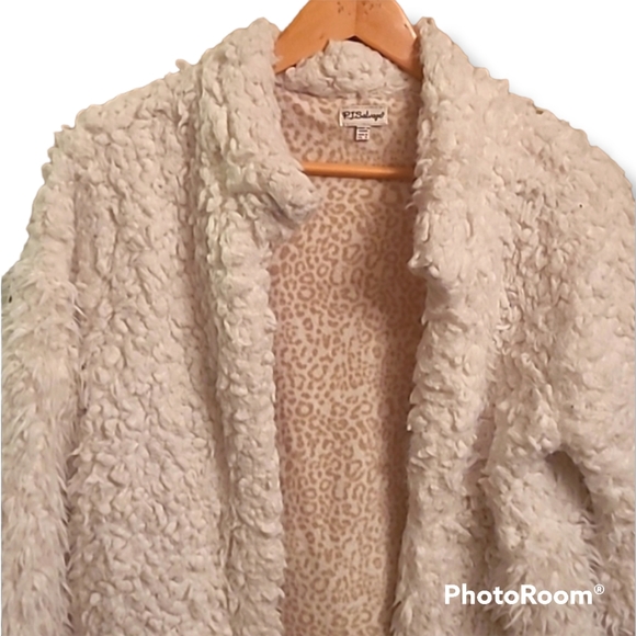 P.J. Salvage Cream Faux Fur Coat - Picture 2 of 7